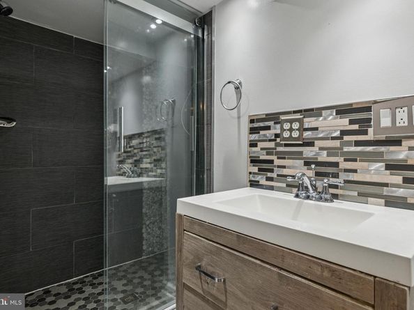 7016 Andrews Avenue, Philadelphia PA 19138