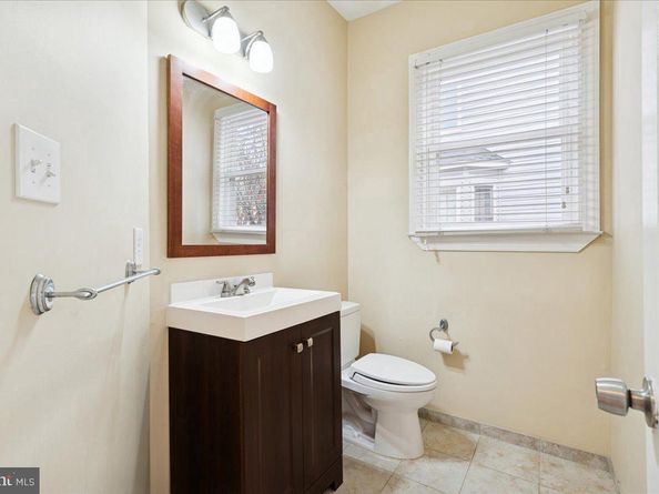 13222 Stable Brook Way, Herndon VA 20171