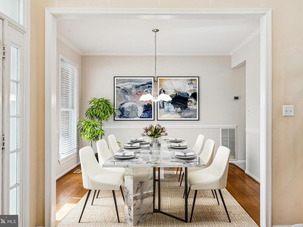 13222 Stable Brook Way, Herndon VA 20171