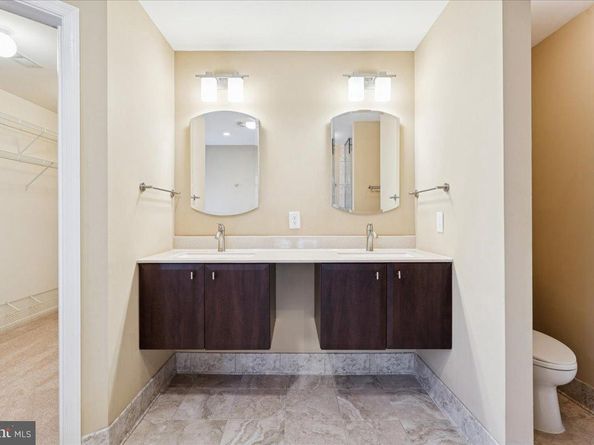 13222 Stable Brook Way, Herndon VA 20171