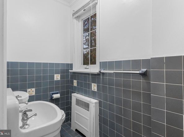 1603 Hillcrest Road, Glenside PA 19038