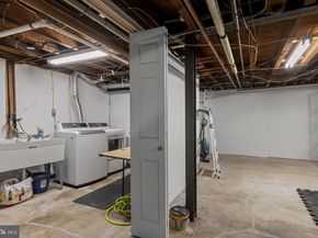 1603 Hillcrest Road, Glenside PA 19038