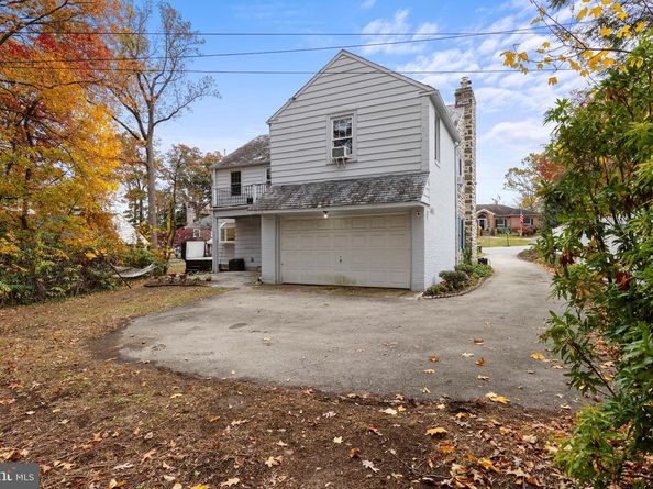 1603 Hillcrest Road, Glenside PA 19038