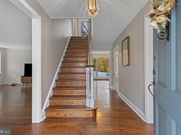 1603 Hillcrest Road, Glenside PA 19038