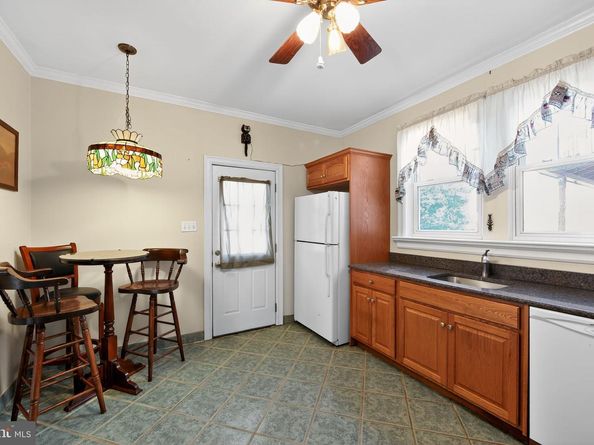 253 E 10TH Avenue, Conshohocken PA 19428