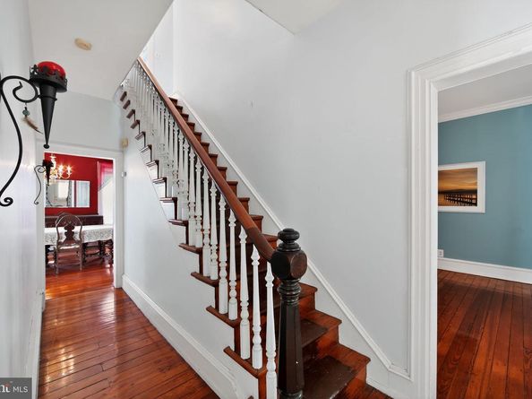 253 E 10TH Avenue, Conshohocken PA 19428