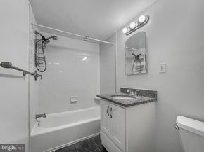 4390 Lorcom Lane 512, Arlington VA 22207