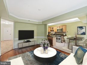 1600 N Oak Street 318, Arlington VA 22209