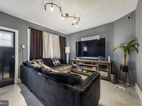 1212 Leiper Street, Crum Lynne PA 19022