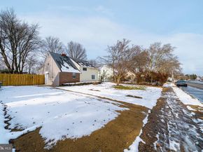 9328 Academy Road, Philadelphia PA 19114