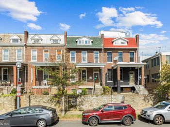 607 Otis Place NW
