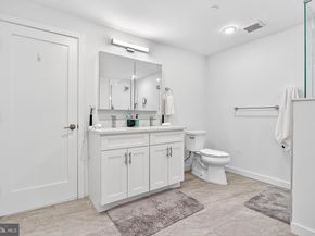 7019 Pipers Glen Way, Philadelphia PA 19119