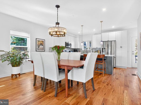 7019 Pipers Glen Way, Philadelphia PA 19119