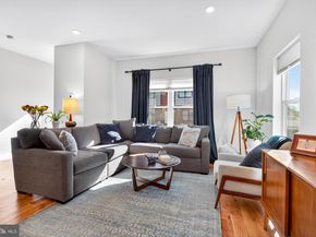 7019 Pipers Glen Way, Philadelphia PA 19119