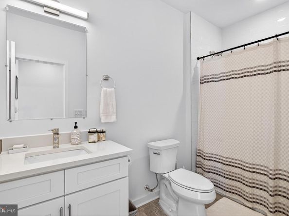 7019 Pipers Glen Way, Philadelphia PA 19119