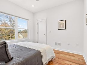 7019 Pipers Glen Way, Philadelphia PA 19119