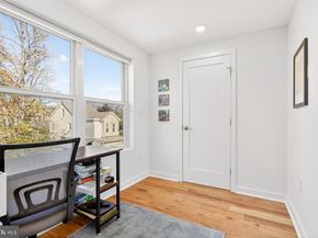 7019 Pipers Glen Way, Philadelphia PA 19119