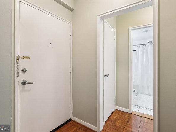 3601 Wisconsin Avenue NW 111, Washington DC 20016