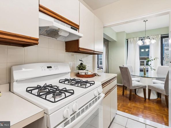 3601 Wisconsin Avenue NW 111, Washington DC 20016