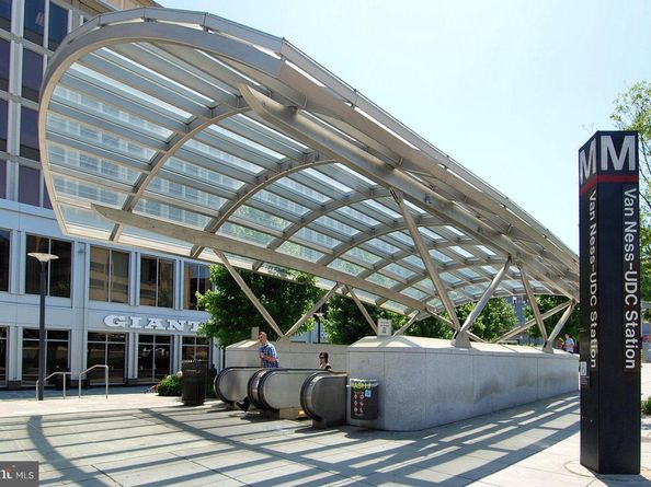 3601 Wisconsin Avenue NW 111, Washington DC 20016