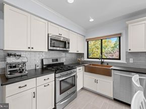 421 Parkview Drive, Wynnewood PA 19096