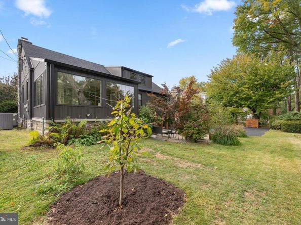421 Parkview Drive, Wynnewood PA 19096