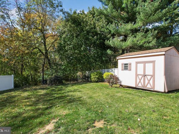 8 Barrel Stave Circle, Horsham PA 19044