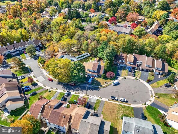 8 Barrel Stave Circle, Horsham PA 19044