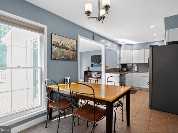 8 Barrel Stave Circle, Horsham PA 19044