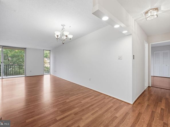 4600 S Four Mile Run Drive 321, Arlington VA 22204