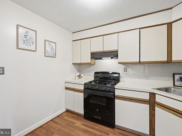 4600 S Four Mile Run Drive 321, Arlington VA 22204