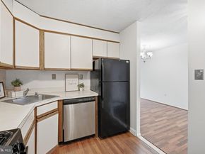 4600 S Four Mile Run Drive 321, Arlington VA 22204