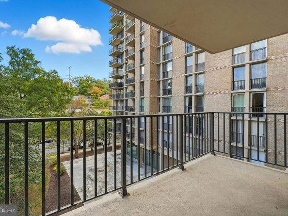 4600 S Four Mile Run Drive 321, Arlington VA 22204