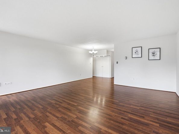 4600 S Four Mile Run Drive 321, Arlington VA 22204