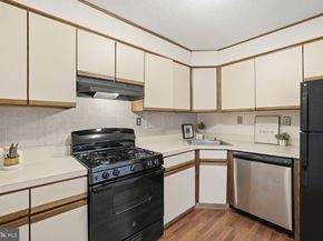4600 S Four Mile Run Drive 321, Arlington VA 22204