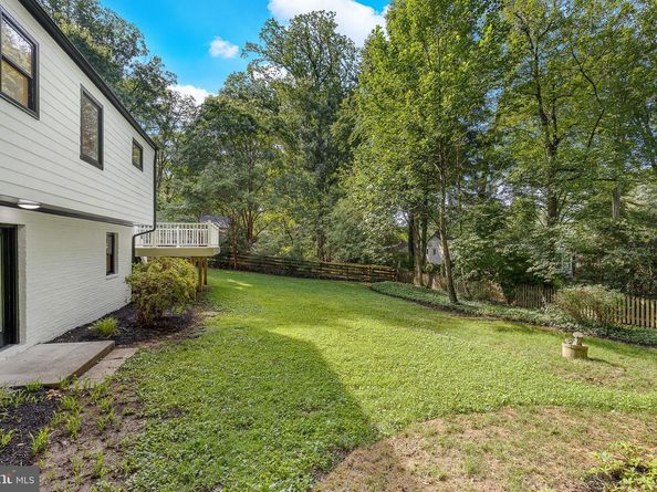 6353 Crosswoods Drive, Falls Church VA 22044