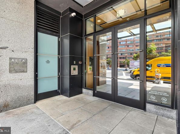 1133 14TH Street NW 903, Washington DC 20005