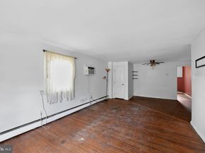 539 Pershing, Collingdale PA 19023