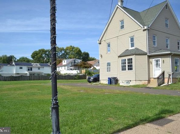 1664 Easton Road, Willow Grove PA 19090