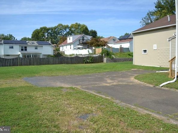 1664 Easton Road, Willow Grove PA 19090