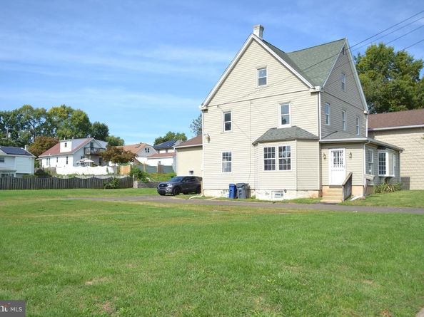 1664 Easton Road, Willow Grove PA 19090