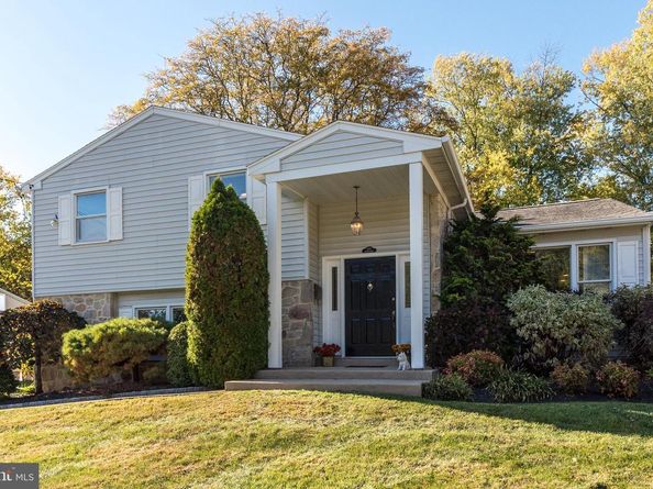 1212 Duncan Drive, Dresher PA 19025