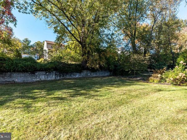 1212 Duncan Drive, Dresher PA 19025