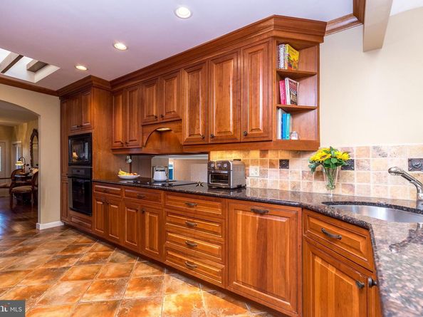 1212 Duncan Drive, Dresher PA 19025