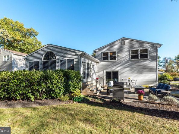 1212 Duncan Drive, Dresher PA 19025