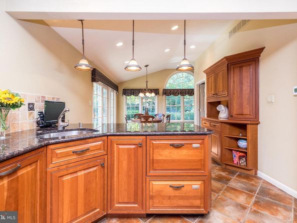 1212 Duncan Drive, Dresher PA 19025