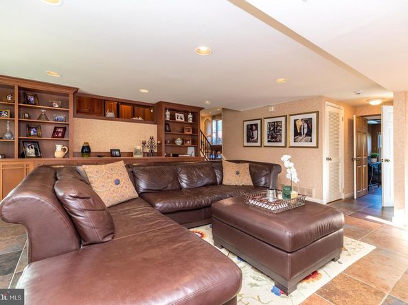 1212 Duncan Drive, Dresher PA 19025