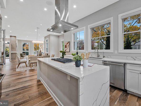 3636 S Street NW, Washington DC 20007