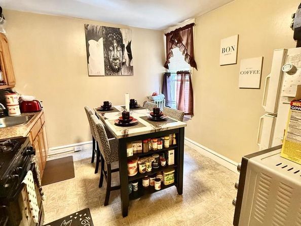 5823 Akron Street, Philadelphia PA 19149