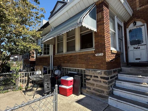 5823 Akron Street, Philadelphia PA 19149